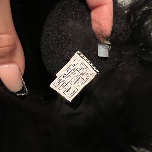 Momma Mongolian uggs - Picture 5 of 5